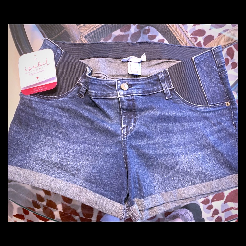 Maternity shorts